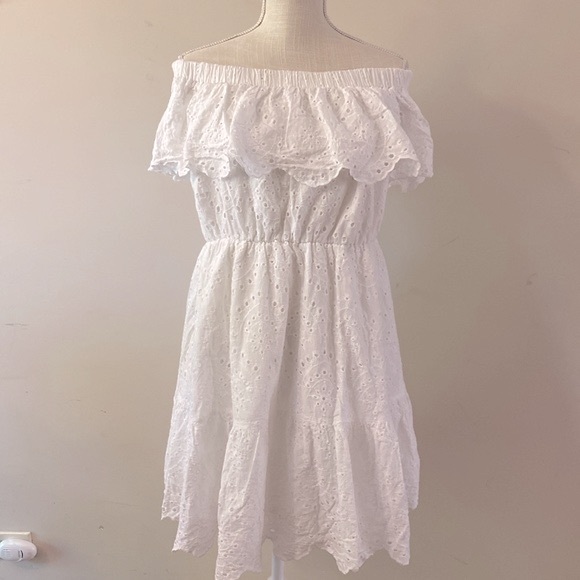 SHEIN plus woman’s off the shoulder foldover front schiffy white dress sz 1XL - Picture 6 of 16